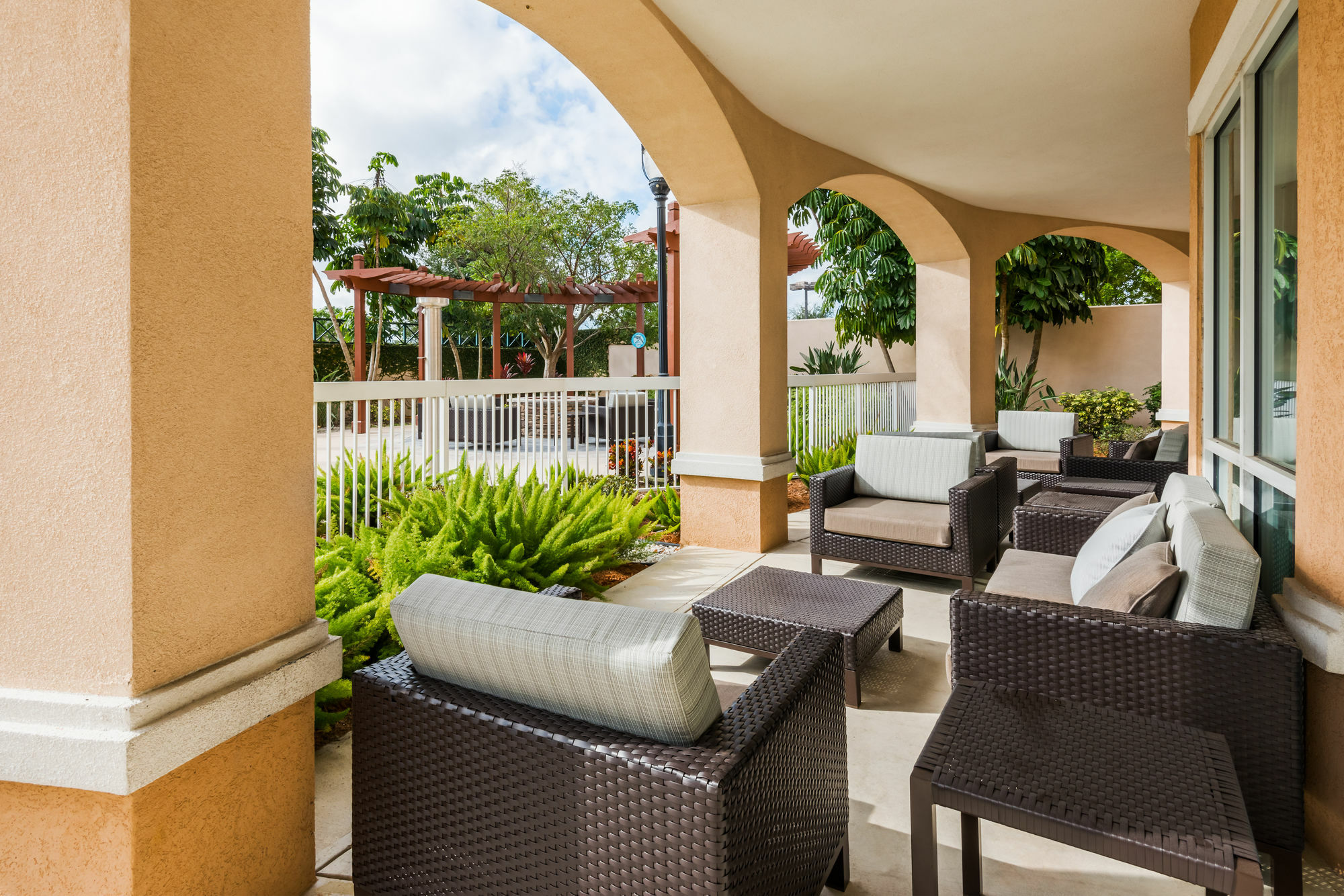 Courtyard By Marriott Fort Myers I 75 Gulf Coast Town Center Hotel Estero Exterior photo