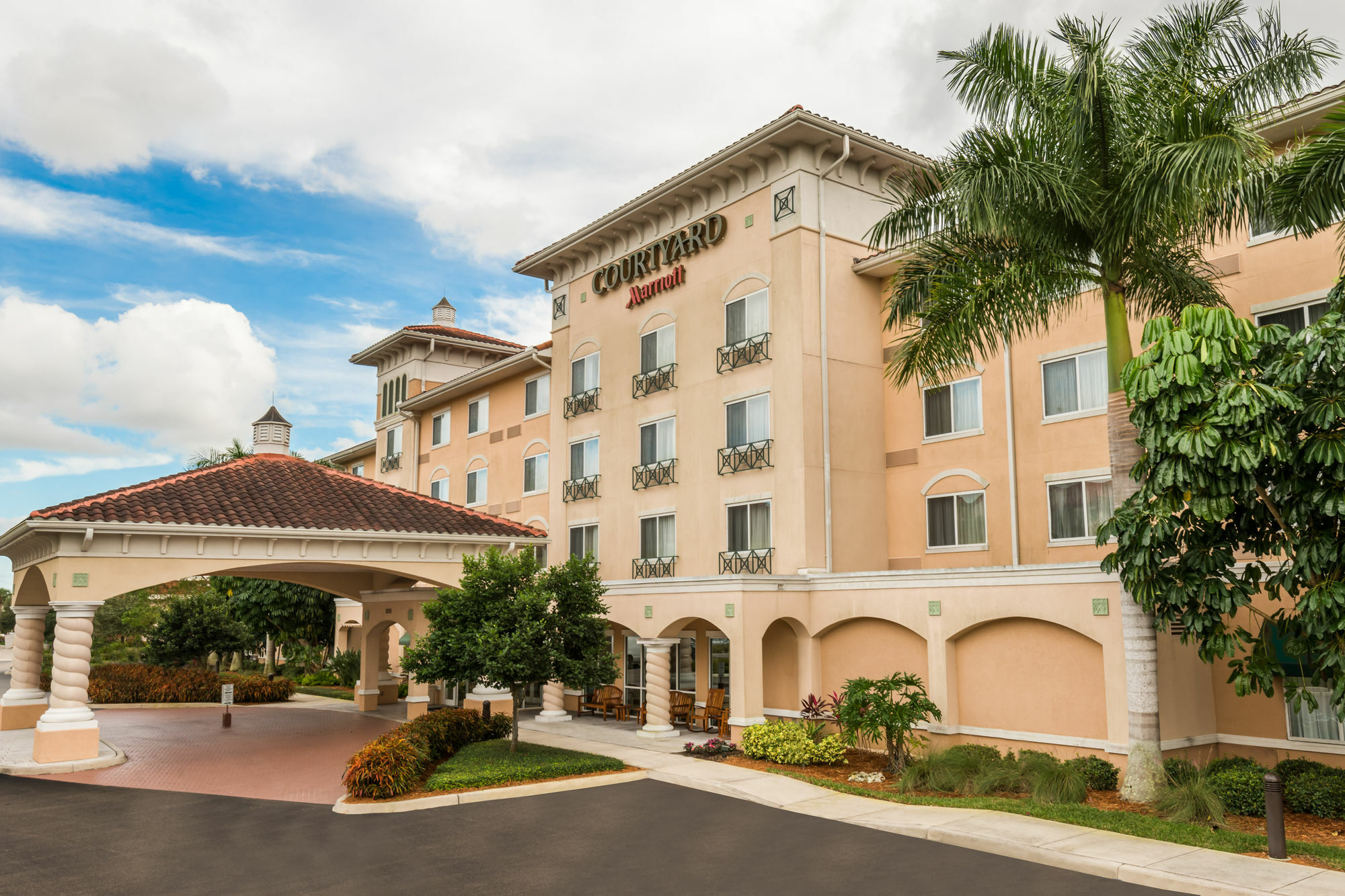 Courtyard By Marriott Fort Myers I 75 Gulf Coast Town Center Hotel Estero Exterior photo